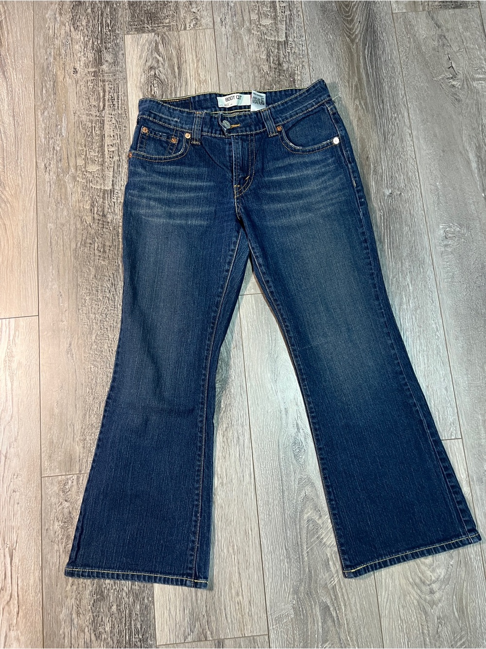 Vintage 90s Levi's low rise 515 perfectly slimming western bootcut jeans denim